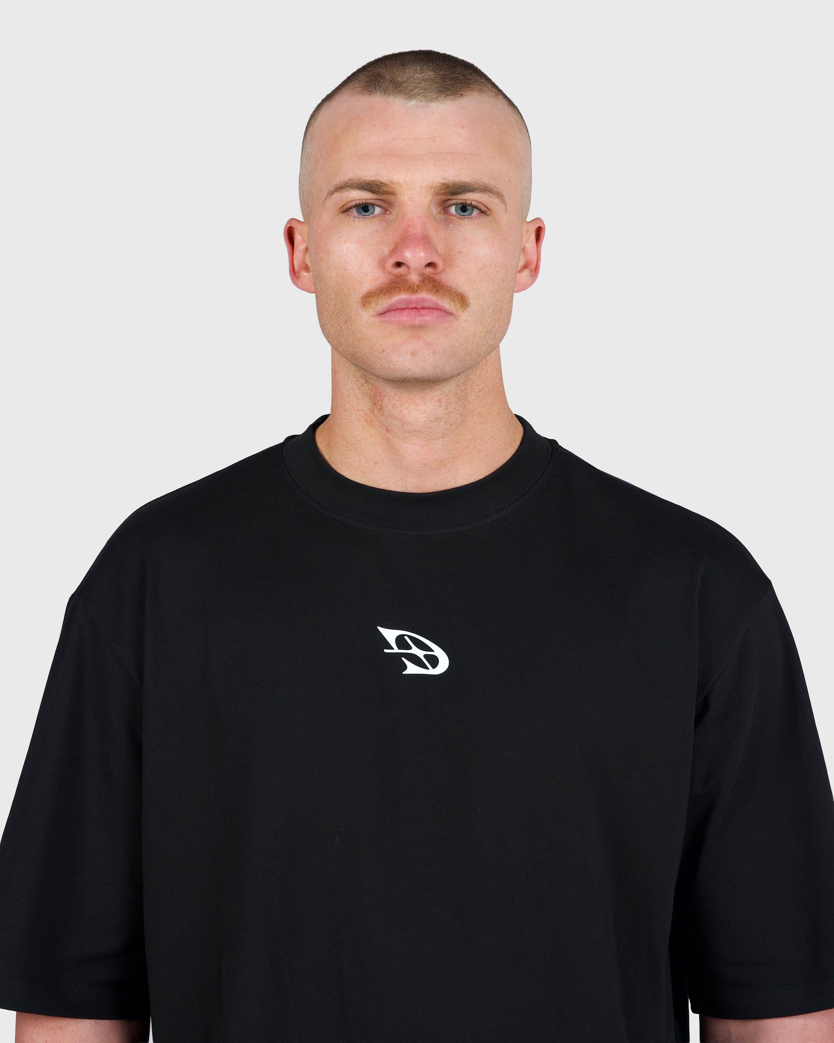 BLACK CORE T-SHIRT