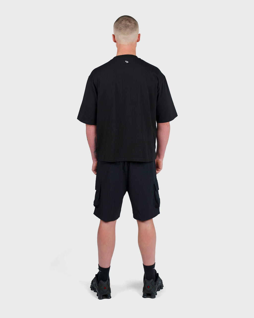 BLACK CORE T-SHIRT